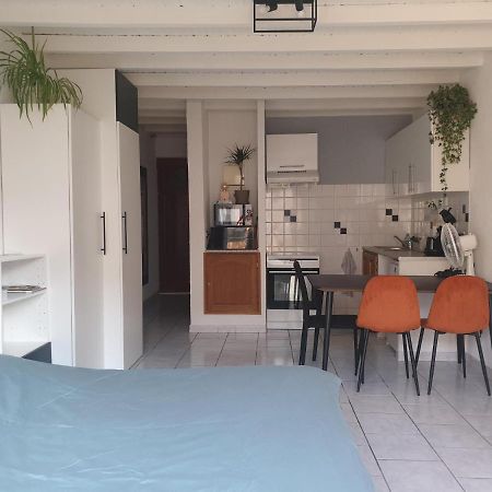 Studio Tout Confort Centre Ville - Balcon, Clim, Tv, Wifi Mazan Exterior photo